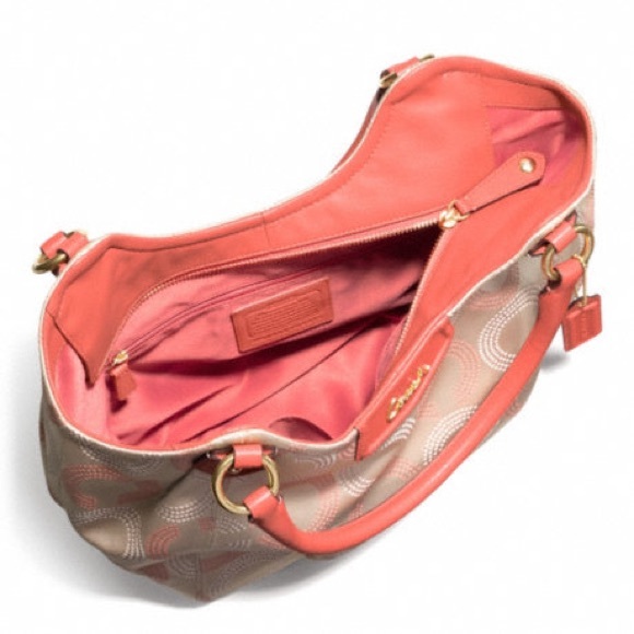 HTF COACH ASHLEY DOTTED OP ART SHOULDER TOTE - Picture 15 of 16